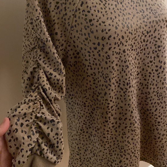 Jane and Delancey Leopard Print Waffle Knit Top with 3/4 Sleeves - Picture 4 of 11